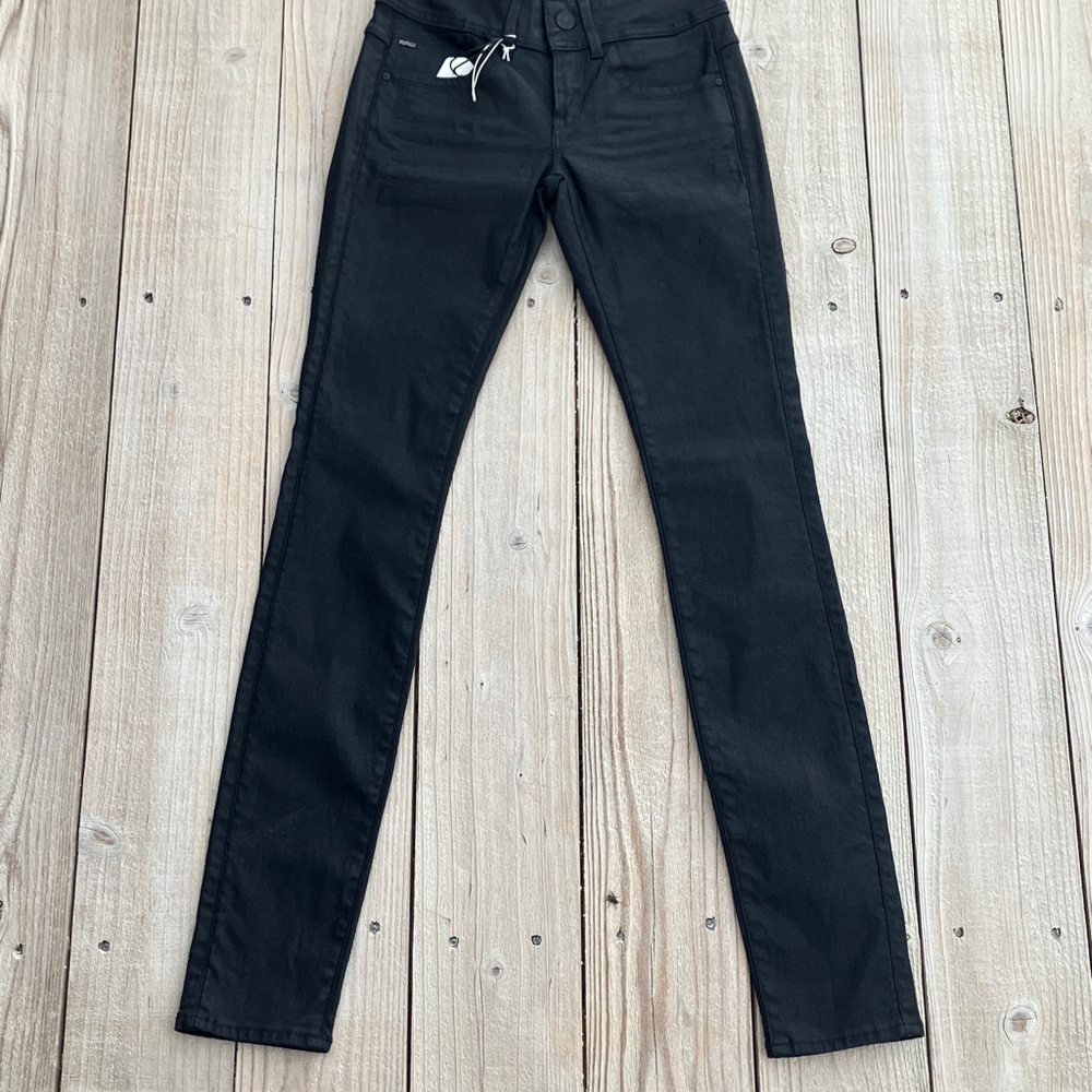 Black Skinny Jeans - Women's Slim Fit